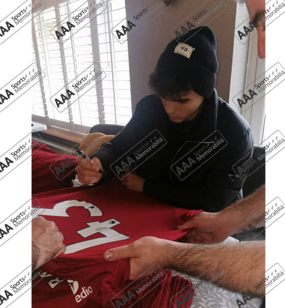 Stefan Bajcetic hand signed Liverpool 2022/23 Home Shirt in AAA Gift B