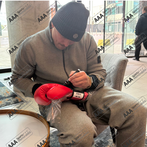 Oleksandr Usyk Hand Signed Red Boxing Glove in Deluxe Classic Acrylic Display Case