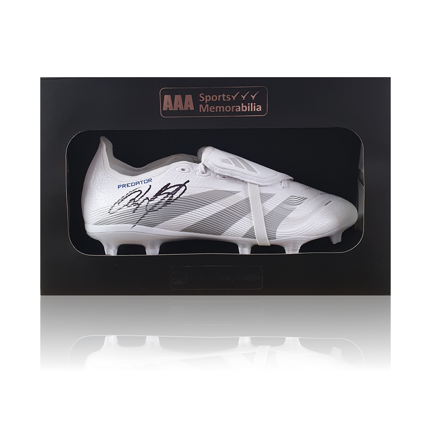 Ryan Giggs Hand Signed White Adidas PREDATOR Football Boot in AAA Gift Box