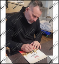 Ryan Giggs Hand Signed 2008 CHAMPIONS LEAGUE Programme In Classic Frame