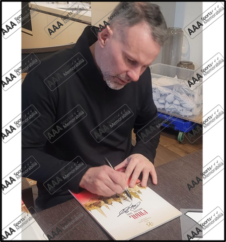 Ryan Giggs Hand Signed 2008 CHAMPIONS LEAGUE Programme In Classic Frame