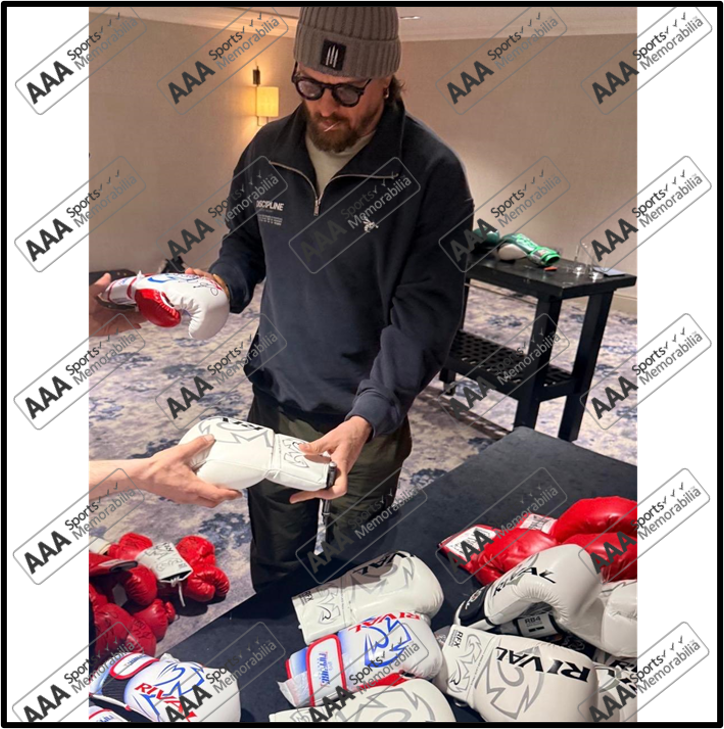 Oleksandr Usyk Hand Signed Red/White/Blue RIVAL Boxing Glove in Deluxe Classic Acrylic Dome Frame