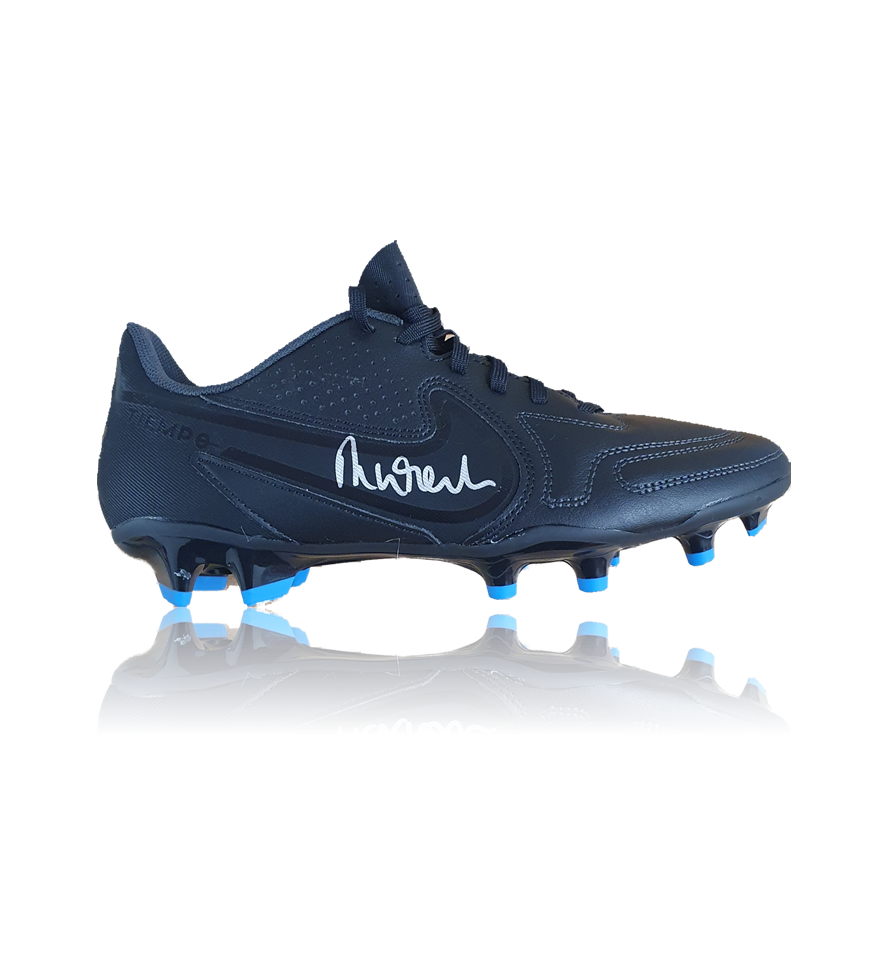 Black nike top football boots